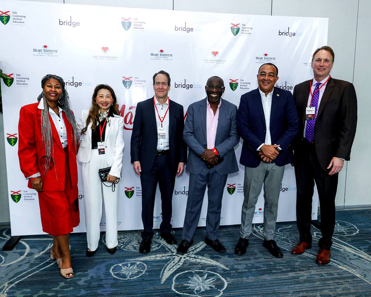 From left;  Dr. Dainia Baugh, chairman, HIC Foundation, Prof. Panithaya Chareonthaitwee, president, American Society of Nuclear Cardiology, Prof. Mark Anderson, dean of the College of Medicine, University of Chicago, Prof. Ernest Madu, founder and chairman