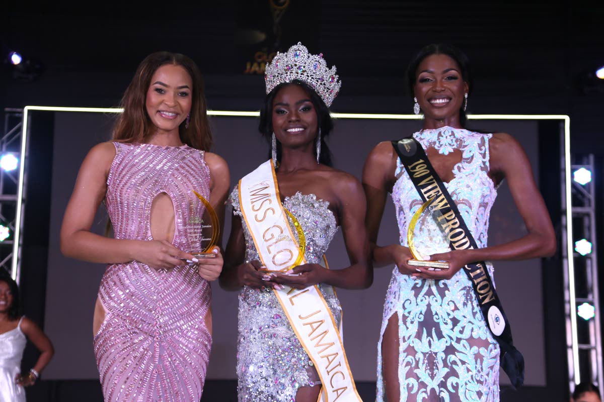 Miss Global Jamaica 2026 Deidrian Downer (centre) with first runner-up Kadejah Anderson (left) and second ruuner-up Rasheda Green.