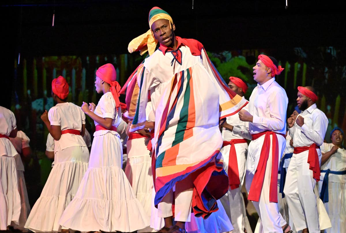 The University Singers, led by the captain, Stefan Morris, execute the ‘Revival Bans Medley’ (2016), choreographed by Kevin Moore.