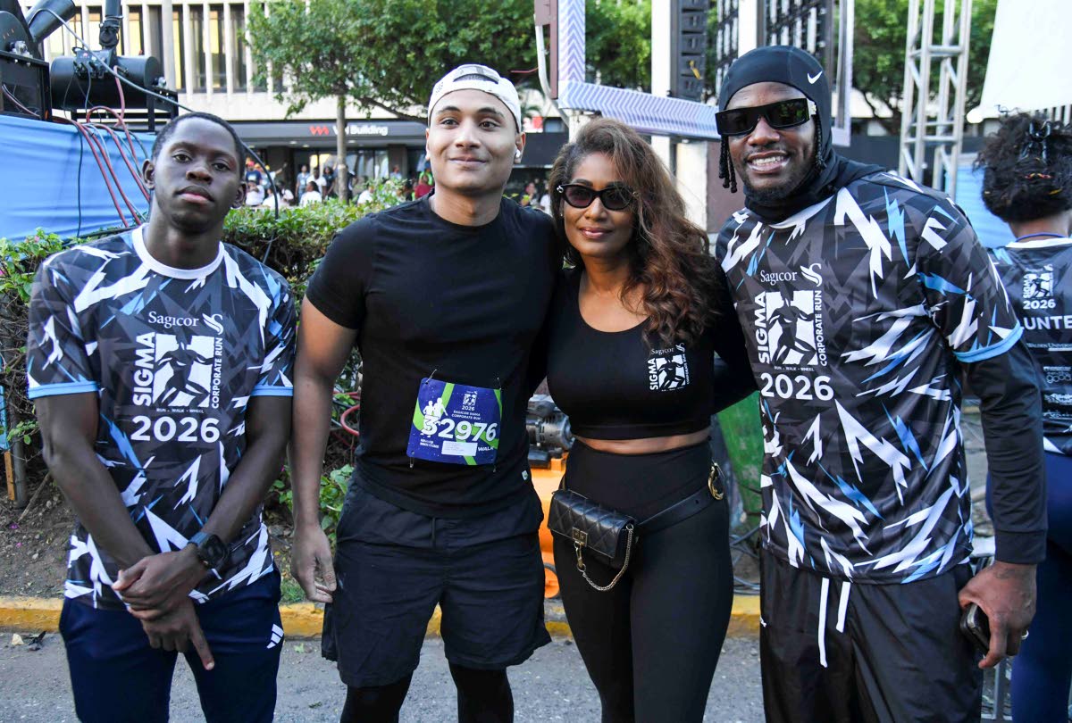 From left: This year’s Sigma Run patrons, Oblique Seville (left), world champion and dancehall artiste Kemar ‘Ding Dong’ Ottey (right), share lens with former member of parliament Lisa Hanna and her son, Alexander Panton (second left), moments before
