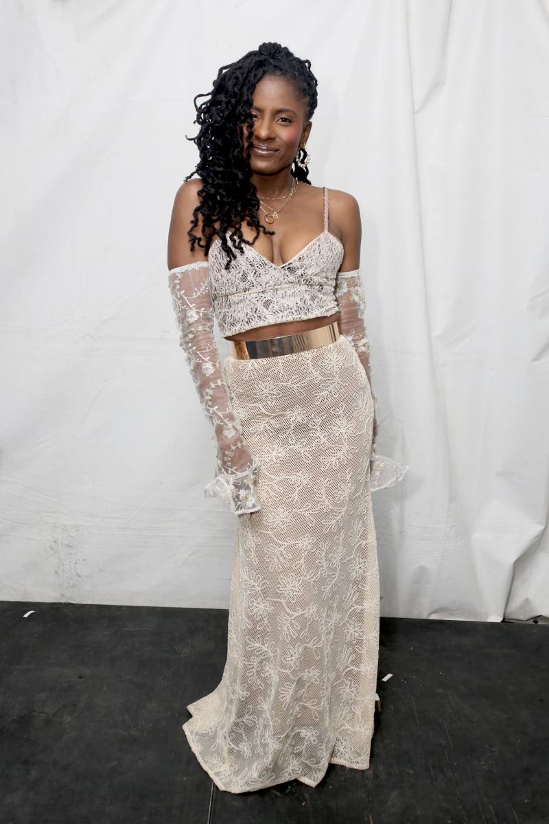 Jah9