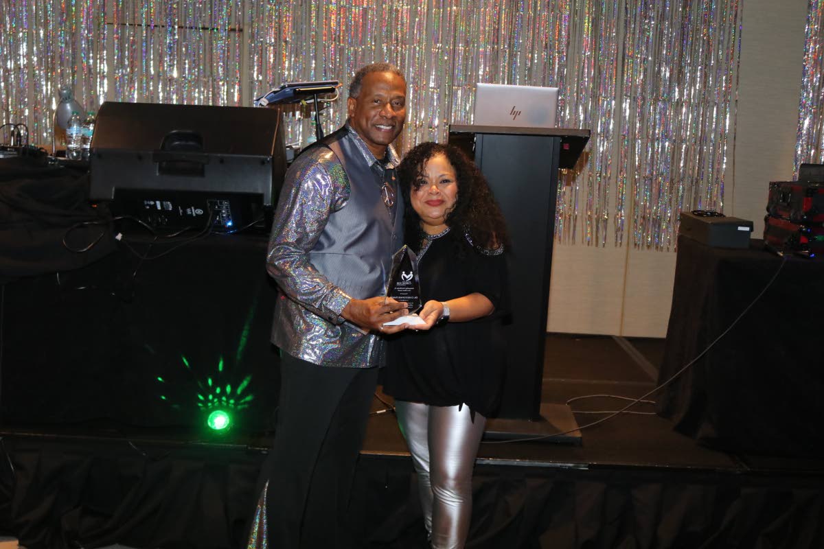 Dr Christopher Parker (right), research associate professor and director of Population and Global Health at the Georgia Health Policy Center, Georgia State University, receives JCJ’s 2026 Contribution to the Culture Award from director Sophia Hew-Taylor 