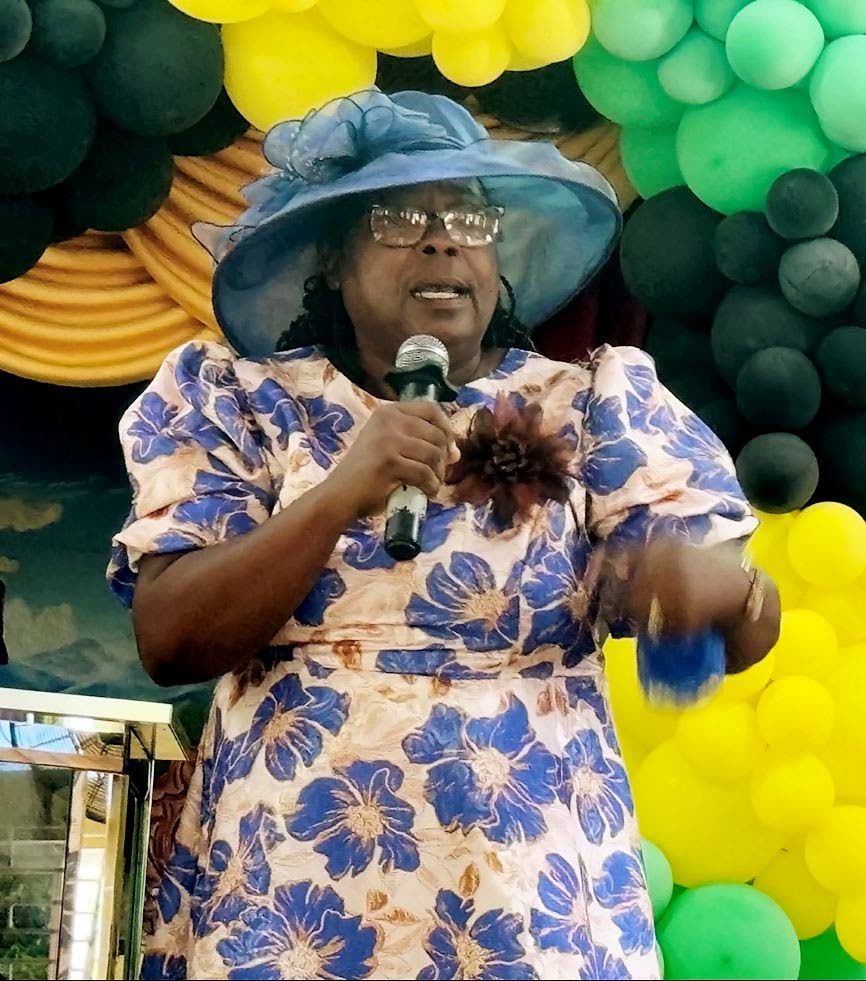 Educator Yvonne Medley-Reid delivering her sermon.