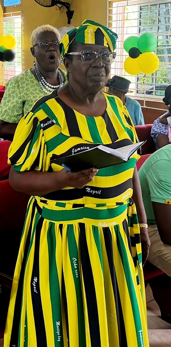 This church sister's outfit was eye-catching 
