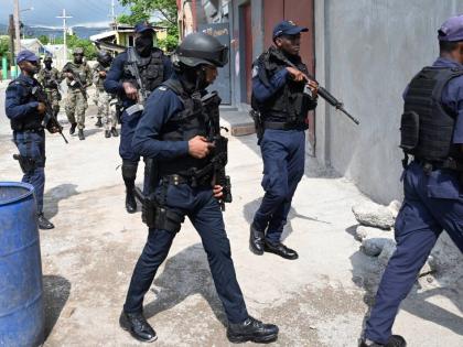 
A joint security forces team in Olympic Gardens, St Andrew, after Prime Minister Andrew Holness announced the imposition of three SOEs blanketing at least seven parishes on November 15, 2022.