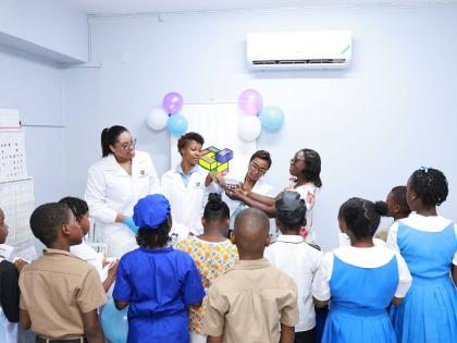 Planting the seeds of science at Mountain View Primary. Members of the Caledonia Medical (Biomedical) Laboratory team spent some time with the staff and students at Mountain View Primary during their Career Fair activities on April 21 and as part of Medica