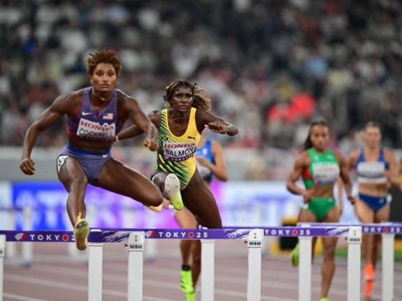 Shiann Salmon (second from left) finished behind American Anna Cockrell.