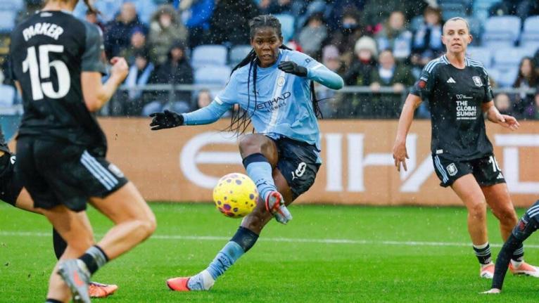 Khadija Shaw scored her 19th WSL goal of the season for Manchester City.