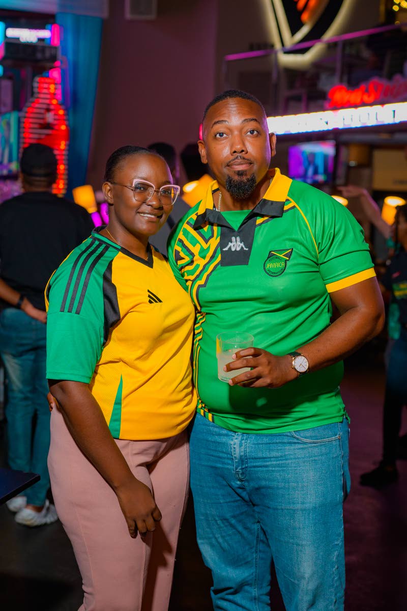 Sheina Richards and Troy Chambers lock in early to catch every kick and call of the much-anticipated match.