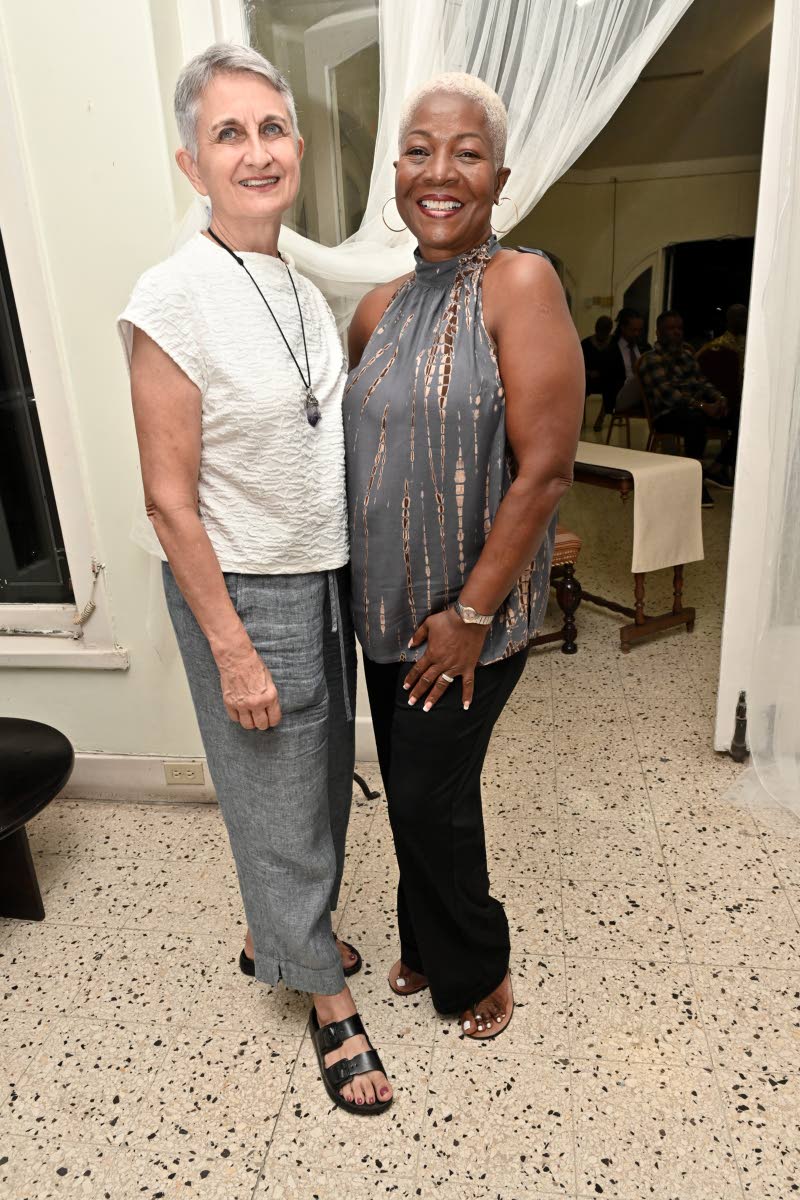 Ulla Wyckoff (left) and Alicia Lyle pose for our lens. 