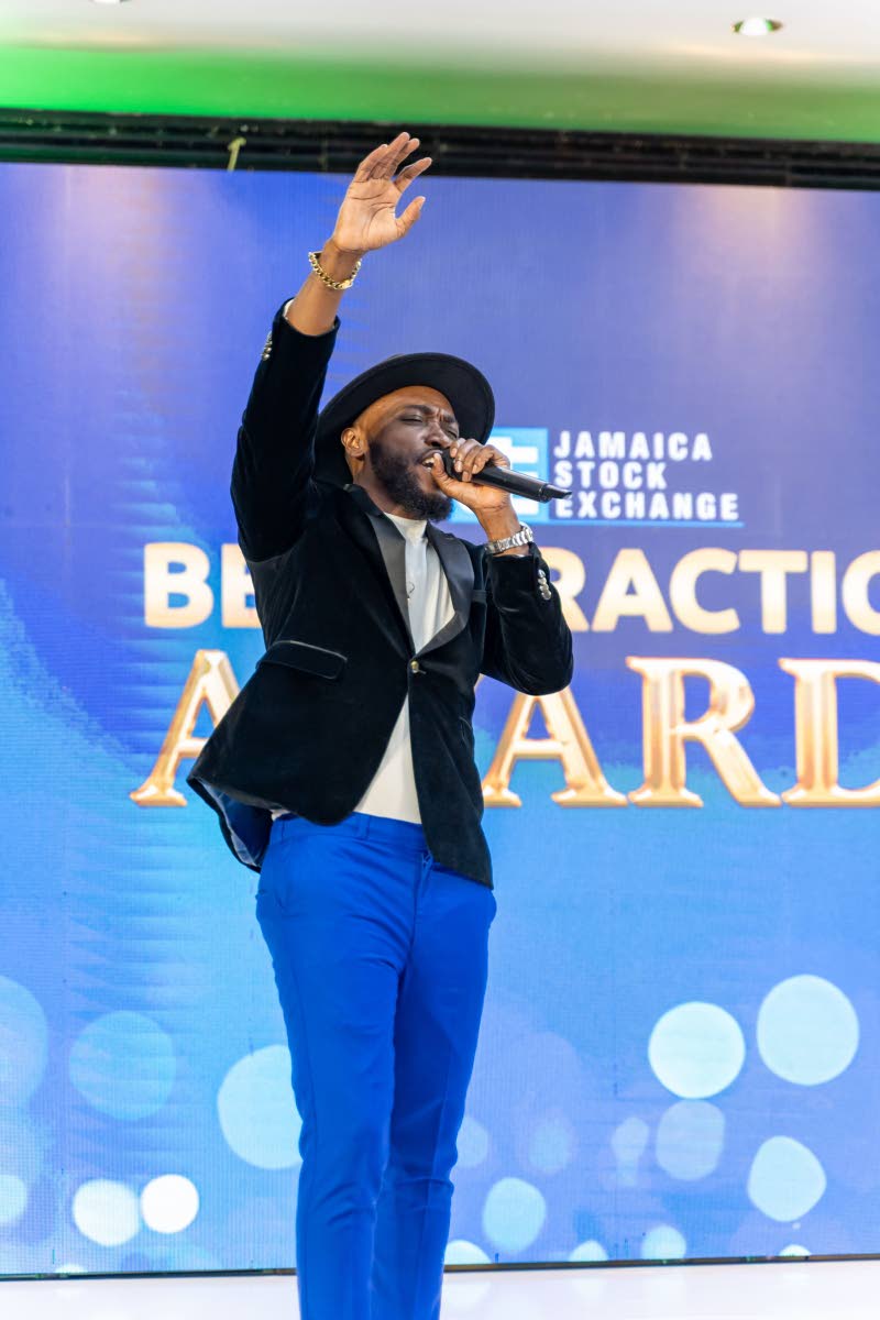 Gospel minister Kevin Downswell had the audience waving and singing along to his set list.