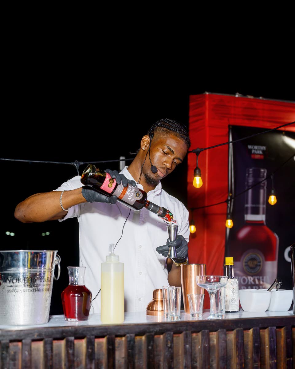 Shawn Smith is seen in mixing mode, making his rendition of the crimson cane.