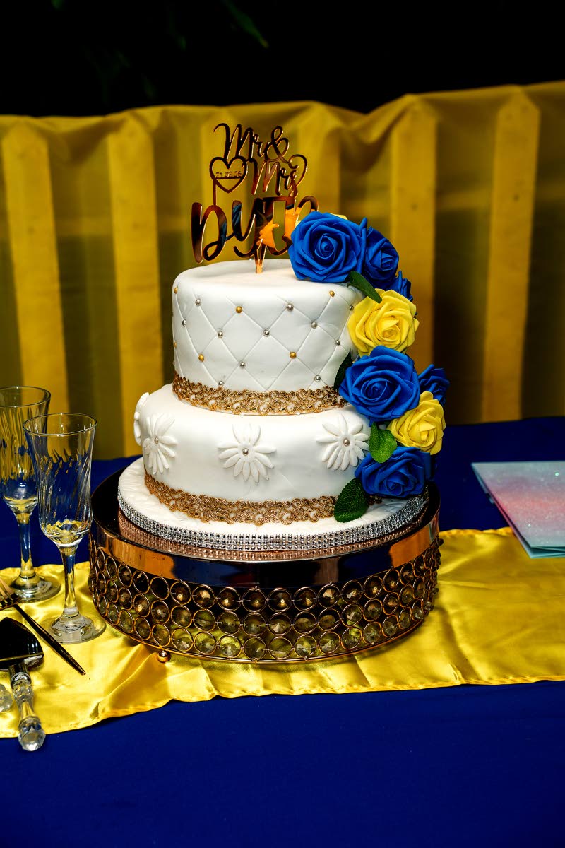 Chelseann Waite made the Dyer’s wedding cake.