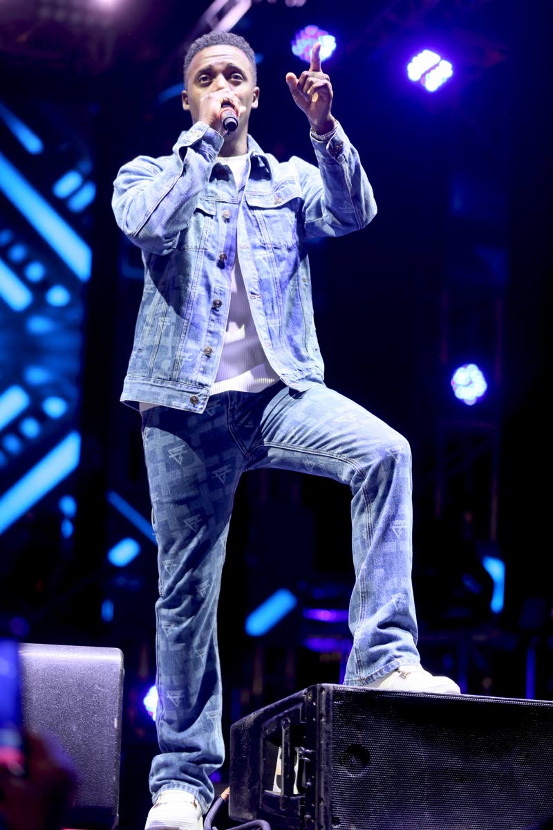 Romain Virgo’s star shone brightly at Digicel 25th Anniversary Birthday Bash on Saturday.