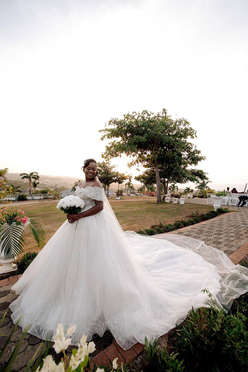 Cadrieanna said yes to an eye-catching princess dress from Elevated Gowns and Decor. 

